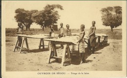 SEGOU MALI  OUVROIR DE SEGOU TRIAGE DE LA LAINE METIER  TRAVAIL FEMME ENFANTS  ED. PERES BLANCS SOUDAN FRANCAIS - Mali