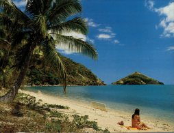 (300) Australia - QLD - Whitsunday Islands Spouth Molle Island Beach - Mackay / Whitsundays
