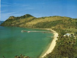 (300) Australia - QLD - Whitsunday Islands Spouth Molle Island Beach - Mackay / Whitsundays