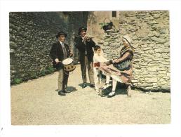 CSM : 34 - Castelnau Le Lez - " Lou Roc De Substancioun" L'Aubade : 2 Musiciens  Tambour - Flut) , Femme Enfant Costume - Costumes