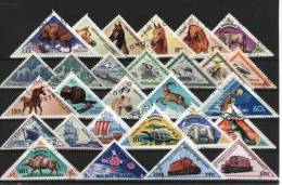 TIMBRES TRIANGULAIRES Lot De 100 Timbres Tous Differents. Satisfaction Assurée - Autres & Non Classés