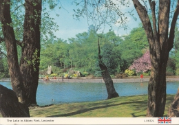 BT18099 The Lake In Abbey Park Leicesdter   2 Scans - Leicester