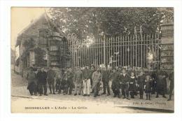 MOISSELLES - VAL D´OISE - L'ASILE - LA GRILLE - TRES BELLE ANIMATION - Moisselles