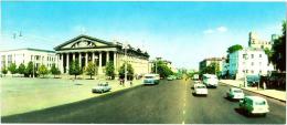 Minsk - Central Square - & Old Cars, Bus, Panorama - Weißrussland