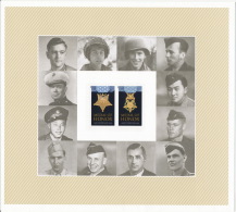 USA 2013 Scott 4822-4823, New Medal Of Honor: World War II Forever Stamps WITH DIE CUTS, MNH (**) - Nuevos