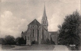 LANCIEUX L'EGLISE ET LE MONUMENT AUX MORTS  CPA NO 33 - Lancieux