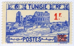 TUNISIA, FRENCH PROTECTORATE, ANFITEATRO DI EL DJEM, 1940, FRANCOBOLLO NUOVO (MLH*), Mi 238, Scott 152, YT 226 - Ongebruikt