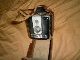 ANCIEN APPAREIL PHOTO BROWNIE FLASH AVEC ETUI - Fotoapparate