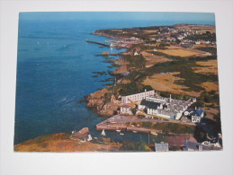 Lot 473 -   Ile De Groix   Vue Générale Aérienne De Port Lay Et De Port Tudy    (verto-verso Visible En Photo - Groix