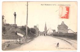BECHEREL, Ille Et Vilaine:Le Calvaire Et L'Arrivée; Poule / Hen;Texte Communauté St Thomas De Villeneuve - Bécherel