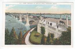 New Bridge To Belle Isle , Detroit , Mich - Boat - Old Car - 527 - Old Postcard - USA - Used - Detroit