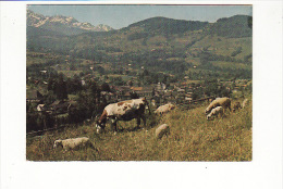 Carte 1970 THEYS / VUE GENERALE (vaches,moutons) - Theys