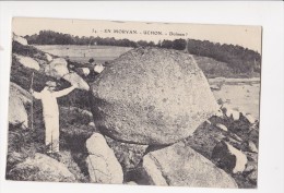 Cpa Dolmen UCHON En Morvan 54 Cl Caius - Dolmen & Menhirs