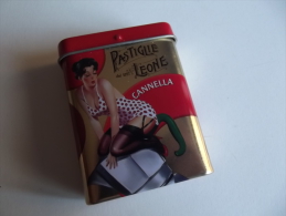 Alt444 Scatola In Latta Per Caramelle Pastiglie Leone, Pin-up Macchina Caffè Coffee Maker Vintage | Sweet Metal Box - Scatole