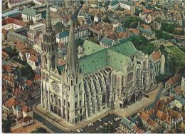 Chartres - Vue Aérienne De La Cathédrale  - Non écrite - Chartres