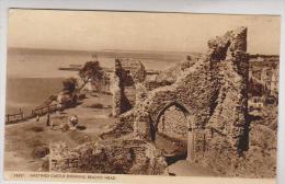 CPA HASTINGS CASTLE SHOWING  BEACHY HEAD - Hastings