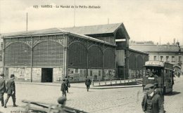 CPA 44 NANTES LE MARCHE DE LA PETITE HOLLANDE Tramway - Nantes