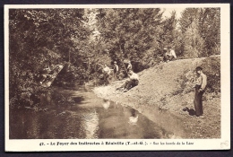 CPA ANCIENNE- FRANCE- REALVILLE (82)- FOYER DES INDIRECTS- PECHE A LA LIGNE SUR LES BORDS DE LA LERE- GROS PLAN - Realville