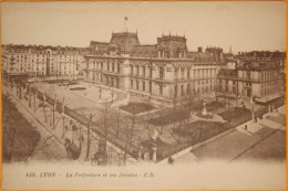 Lyon - La Préfecture Et Les Jardins - Carte ER Non Circulée - Lyon 3