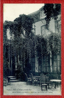 CPA : 62 - Montreuil Sur Mer - Intérieur Hôtel De France : Terrasse Avec Salon , Façade Avec Plantes Tombantes - Montreuil