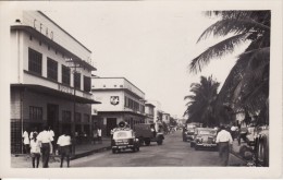 ACCRA (Ghana-Afrique) Rue Avec Garage Plaque Bibendum Michelin-AUTO-VOITURE-Cam Ion- - Ghana - Gold Coast