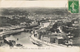 LYON (Rhône) Vue Générale Prise De Fourvière, Lyon, Vaise Et Le Mont D´Or.. (2 Cartes) 1904 / 1913. - Lyon 9