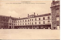 63. Courpiere. Le College Saint Pierre. Cour Interieure - Courpiere