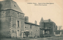 LUSIGNAN - Restes Du Vieux Château Mélusin - Mairie Et Ecole De Garçons - Lusignan