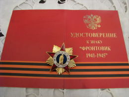 WWII VETERAN 1941-1945 Frontovik Russian Badge Order With Document - Rusia