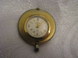 VINTAGE GOLD PLATED ENDURA PENDANT WATCH ~ SWISS MADE - Montres Gousset