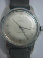 VINTAGE AUREOLE SHOCKPROOF WATCH SWISS ~ LUCK DIAL - Watches: Old