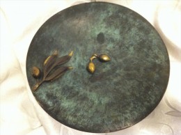 VINTAGE \"OLIVE BRANCH\" PAL BELL DECORATIVE BRASS PLATE TRAY ISRAEL 1950´S - Bronzen