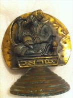 \""JEWISH MORROCAN ELDER SMOKING HOOKAH\" VINTAGE BRASS NAPKIN HOLDER ISRAEL - Bronzes
