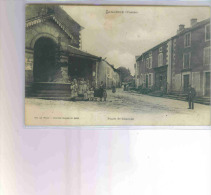 LAMARCHE (Vosges) - Place St-Charles - Animée - Lamarche