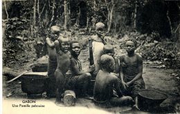 GABON UNE FAMILLE PAHOUINE - Gabon