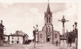 CPA (43) LOUDES, Place église Et La Croix, Jamais Voyagée, Superbe - Loudes