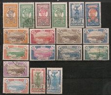Martinique  1912-1927. Entre N° 92 Et 127. Oblit. Et Neuf * MH - Neufs