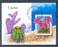 Mhp128 FLORA BLOEMEN CACTUS FLOWERS SUKKULENTEN BLUMEN FLEURS CAMBODJA CAMBODGE 2001 Gebr/used  VANAF1EURO - Sukkulenten