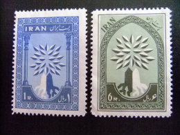 IRAN -  AÑO DEL REFUGIADO 1960 - WORLD REFUGEE YEAR  Yvert 956 / 957 (*) - Réfugiés