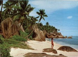 (861) Seychelles Islands - Anse Union With Women On The Beach - Seychellen