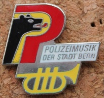 MUSIQUE DE LA POLICE DE BERNE SUISSE - POLIZEIMUSIK DER STADT BERN - SCHWEIZ - TROMPETTE -   OURS - BÄR   -   (8) - Polizei