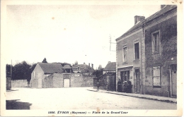 Place De La Grande Cour - Evron