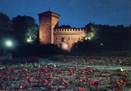 Torino - Di Notte - Castello Medioevale  - Parco Del Valentino - Formato Grande Non Viaggiata - S - Andere Monumenten & Gebouwen