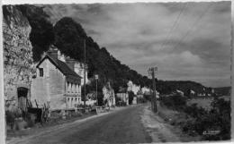 Route De Rouen, Les Roches - Duclair