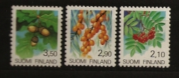 Finlande Finland 1991 N° 1092 / 4 ** Courants, Fruits De Bois, Sorbier, Arbouses, Glands, Nature, Arbres, Alimentation - Nuevos