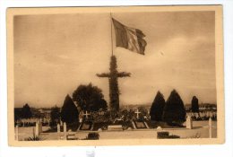 Cp , Militaria ,tombe Des 7 Soldats Inconnus , VERDUN , Cimetière Militaire Du Faubourg Pavé , Vierge , Ed : HS - War Cemeteries