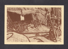 SOUTH DAKOTA BLACK HILLS MOUNT RUSHMORE MEMORIAL - WINCHES REMAIN ON MOUNTAIN - Mount Rushmore