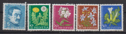 SUISSE      1960     N.  668 / 672     COTE      7 . 00   EUROS             ( M 117 ) - Unused Stamps