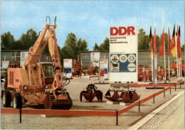 AK Erfurt, Iga, Ausstellungsteil Gartenbautechnik, 1974 (DDR-Bagger) - Erfurt