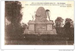 GRANDE GUERRE 14-17 EN BELGIQUE LOO MONUMENT A LA MEMOIRS DES SOLDATS MORTS POUR LA PATRIE REF 16307 - Monuments Aux Morts